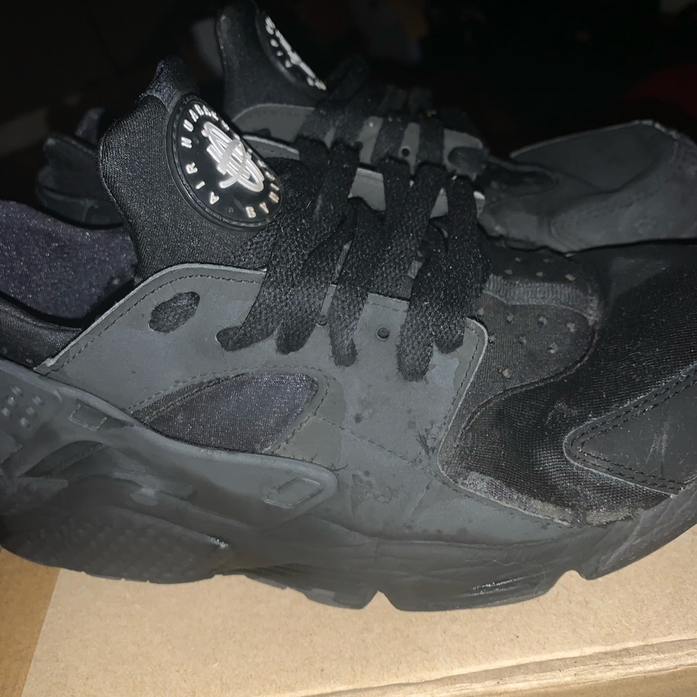 Nike huaraches sneakers